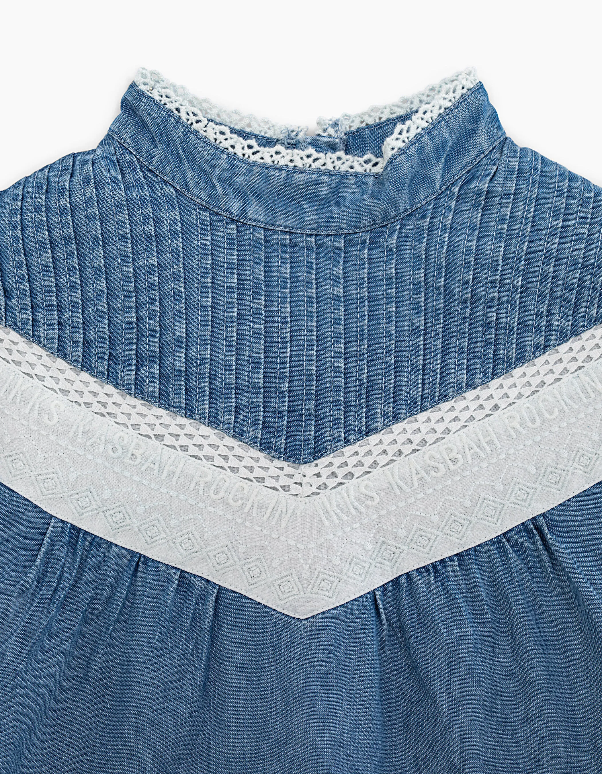 Blouse light blue avec dentelle fille