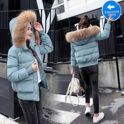 Blouson matelassé à capuche pour femme