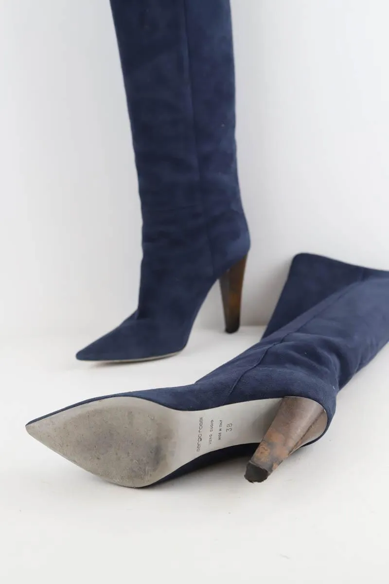 Bottes en daim Sergio Rossi bleu. Matière principale daim. Taille 38.