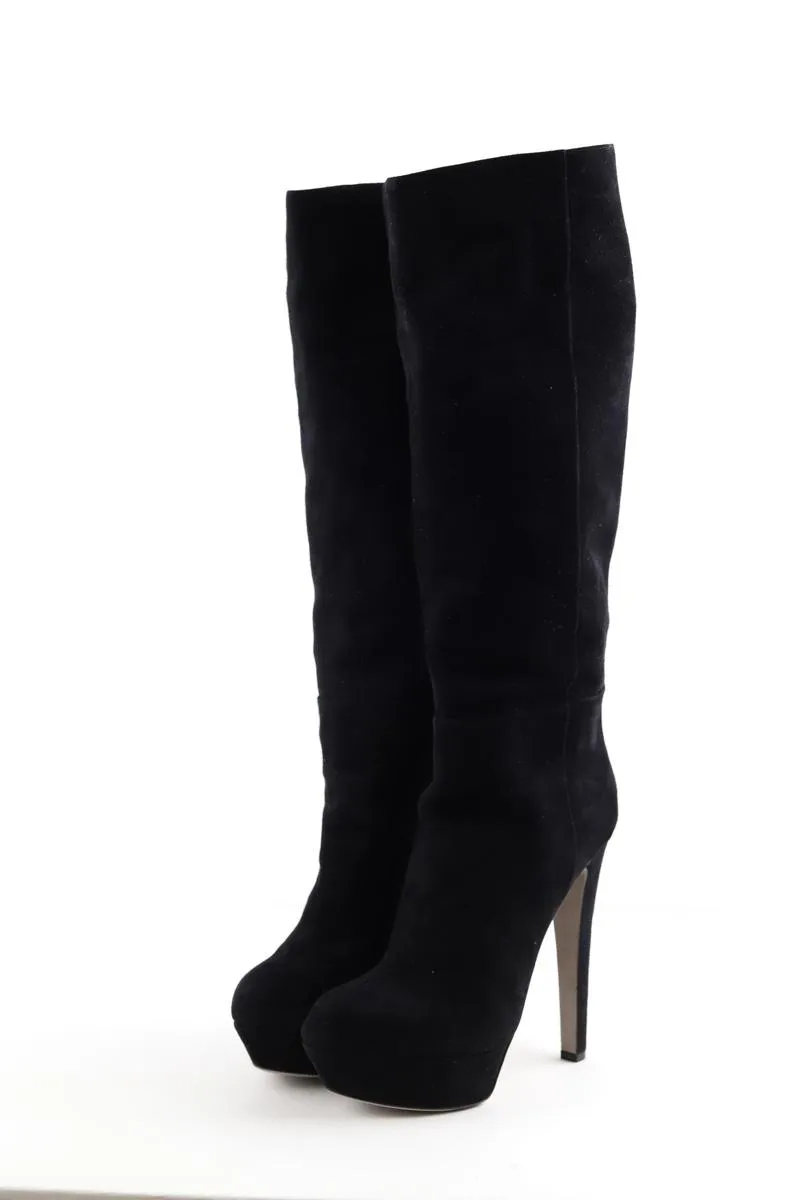 Bottes en daim  Sergio Rossi noir. Matière principale daim. Taille 39.