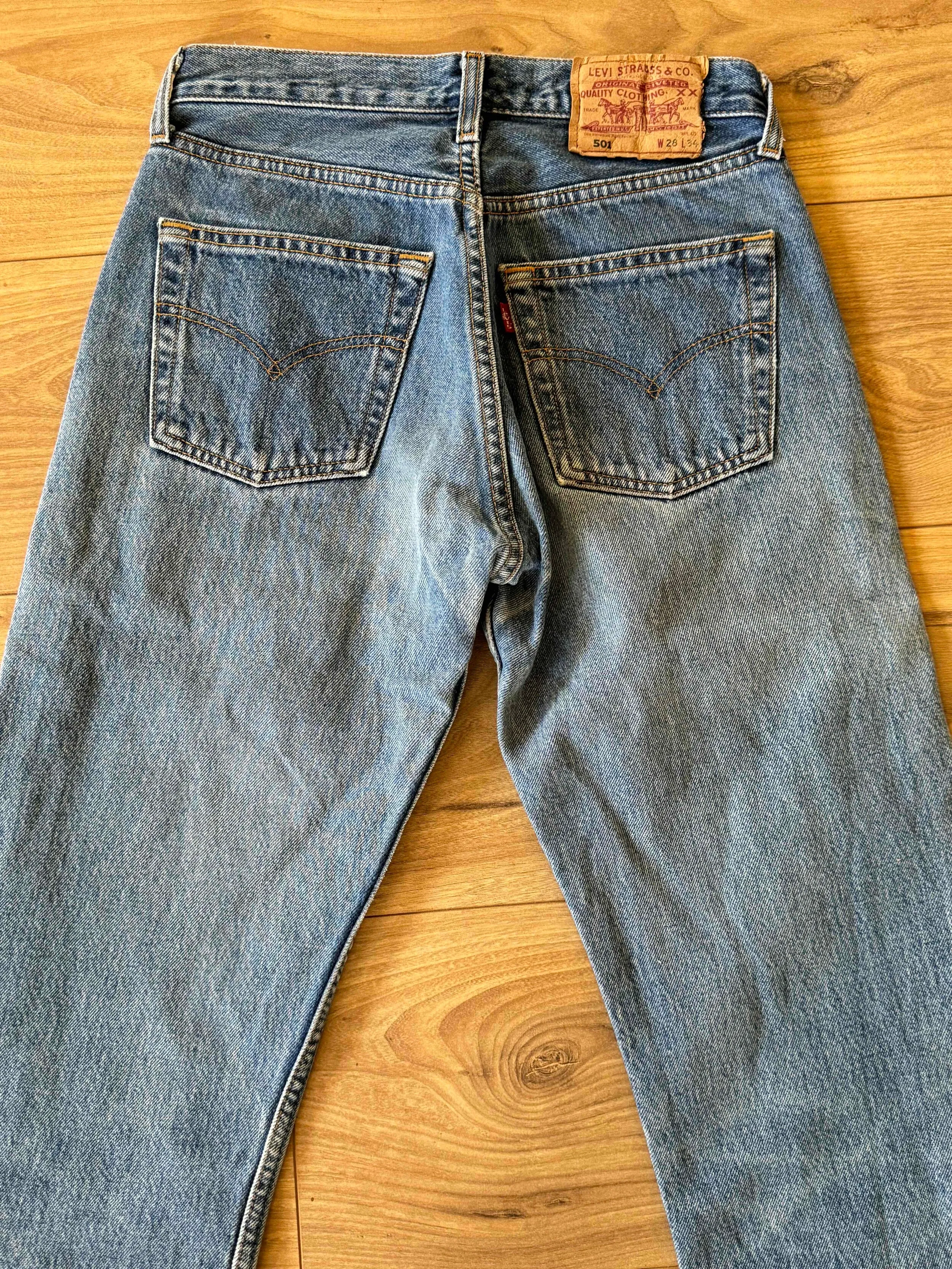 Jean Levi's 501 W28L34