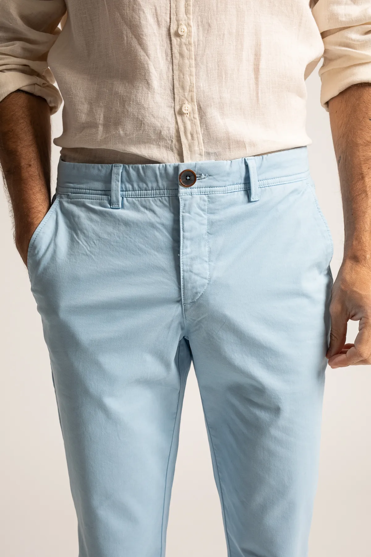 Pantalon chino Truman bleu ciel | Chino coupe droite | Mode homme | JAQK Taille 42 Couleur Bleu ciel