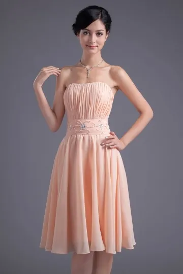 Robe de soirée bustier plissé pour aller à un mariage