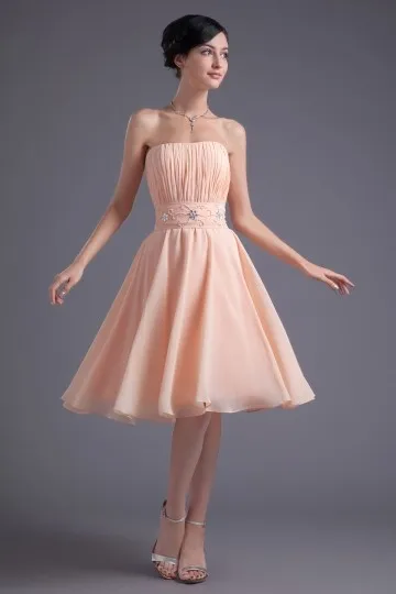 Robe de soirée bustier plissé pour aller à un mariage