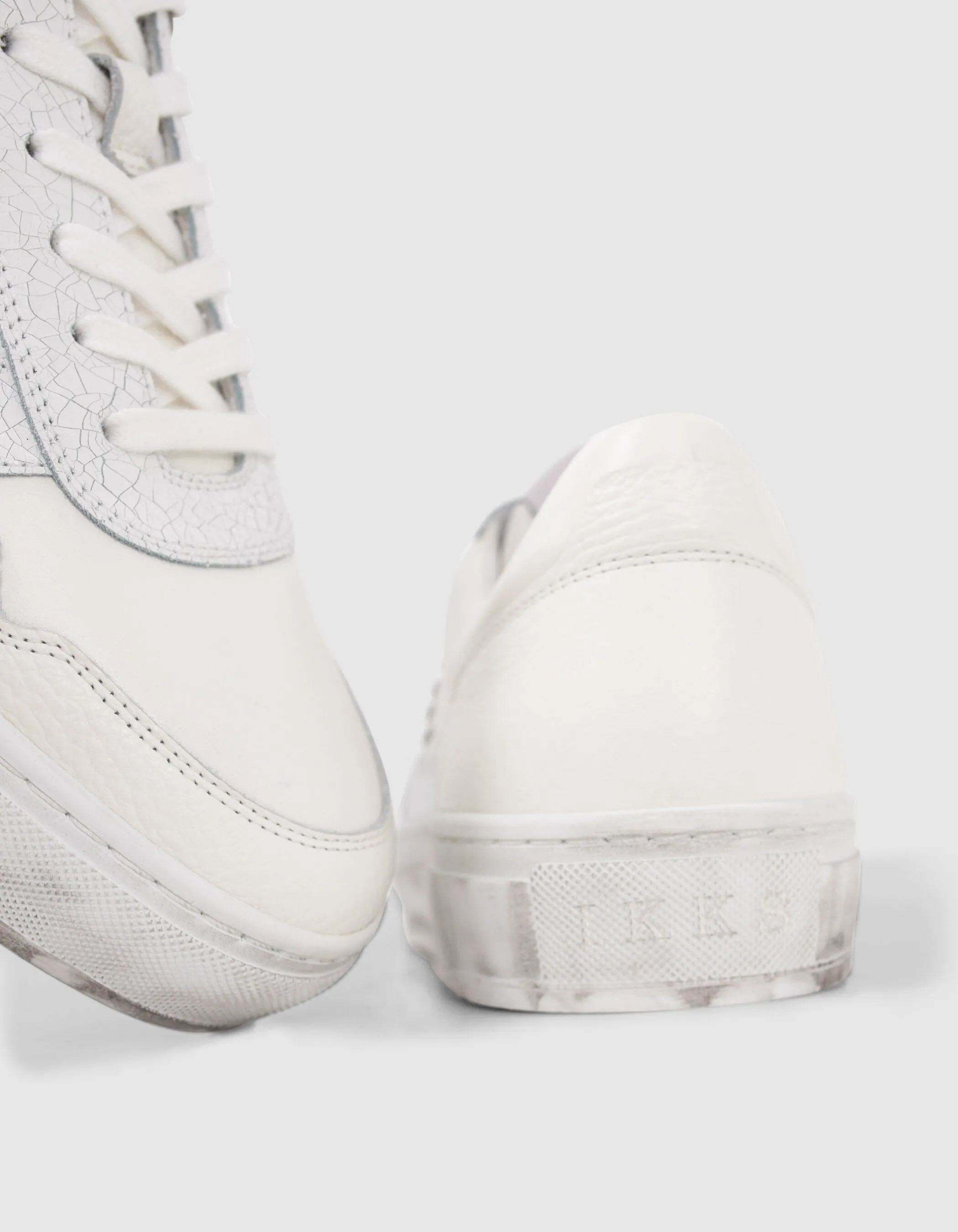 Sneakers blanches cuir K clouté Femme