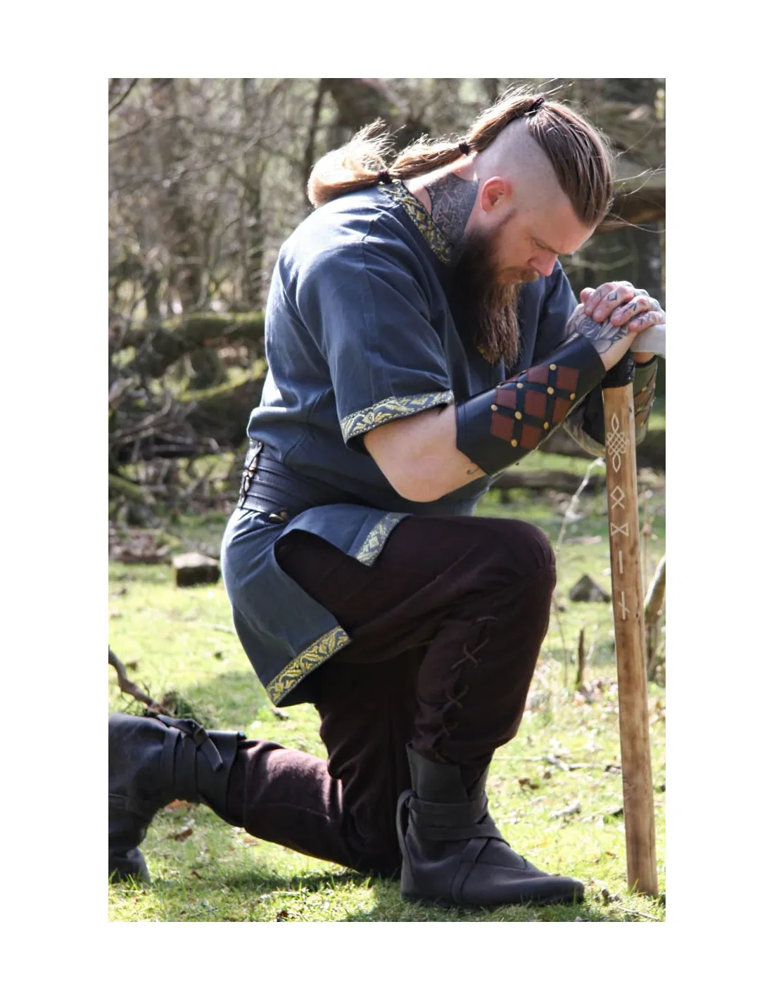 Tunique romaine bleue avec broderie ⚔️ Boutique Épées